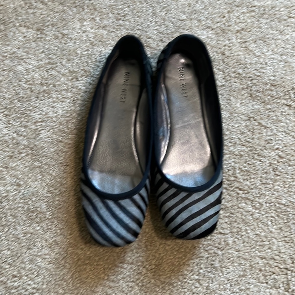 Nine West zebra flat